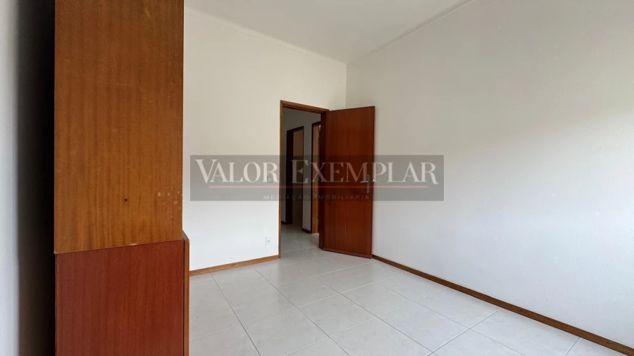 Apartamento T2 para Venda em Moita Foto 13