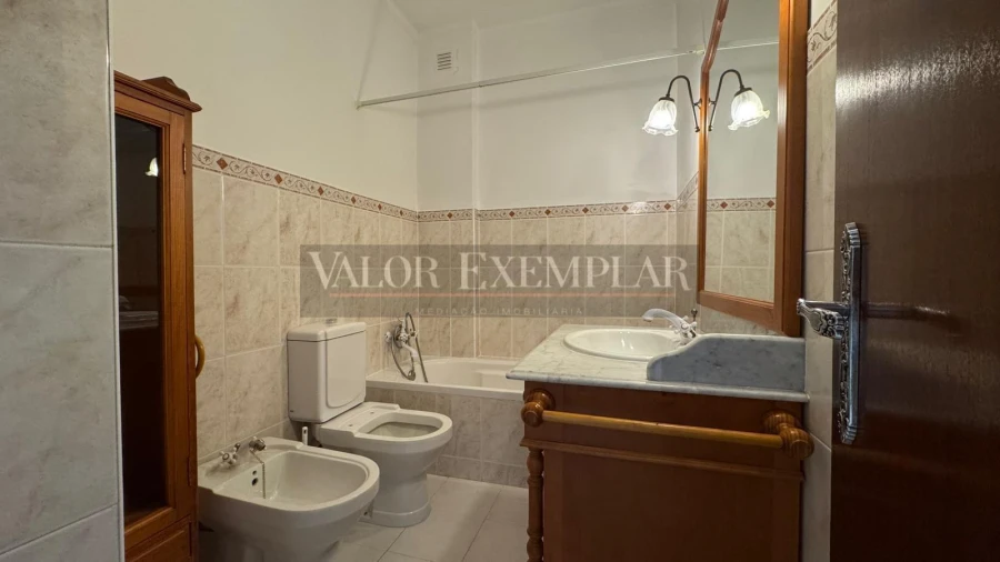 Apartamento T2 para Venda em Moita Foto 10