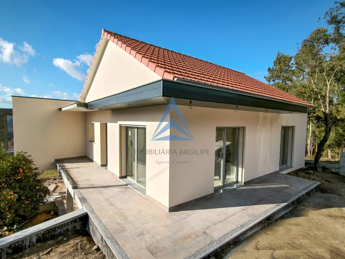 Moradia T3 para Venda em Pombal Foto 2