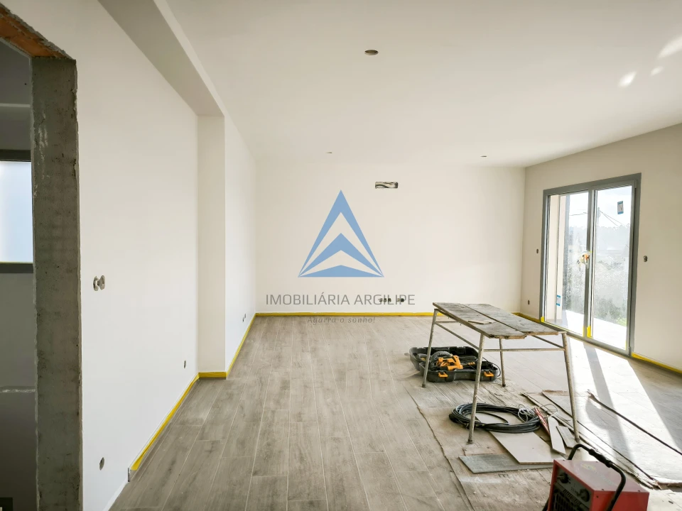 Moradia T3 para Venda em Pombal Foto 11