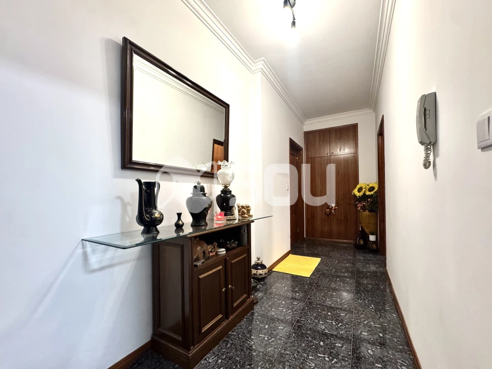 Apartamento T2 para Venda em Fânzeres e São Pedro da Cova Foto 9