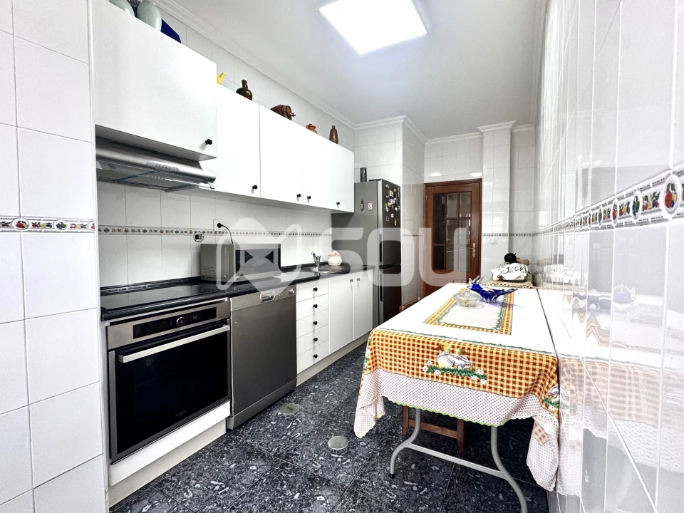 Apartamento T2 para Venda em Fânzeres e São Pedro da Cova Foto 6