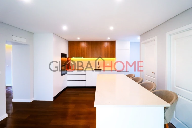 Moradia T3 para Venda em Frazão Arreigada Foto 18