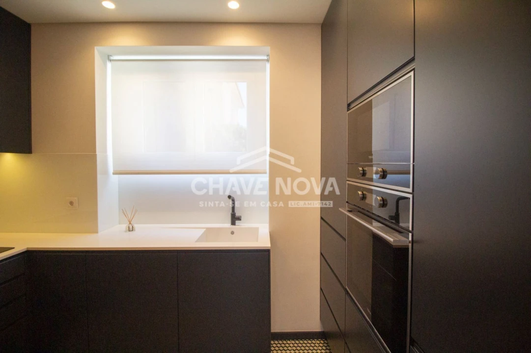 Apartamento T2 para Arrendamento em Custóias, Leça do Balio e Guifões Foto 2