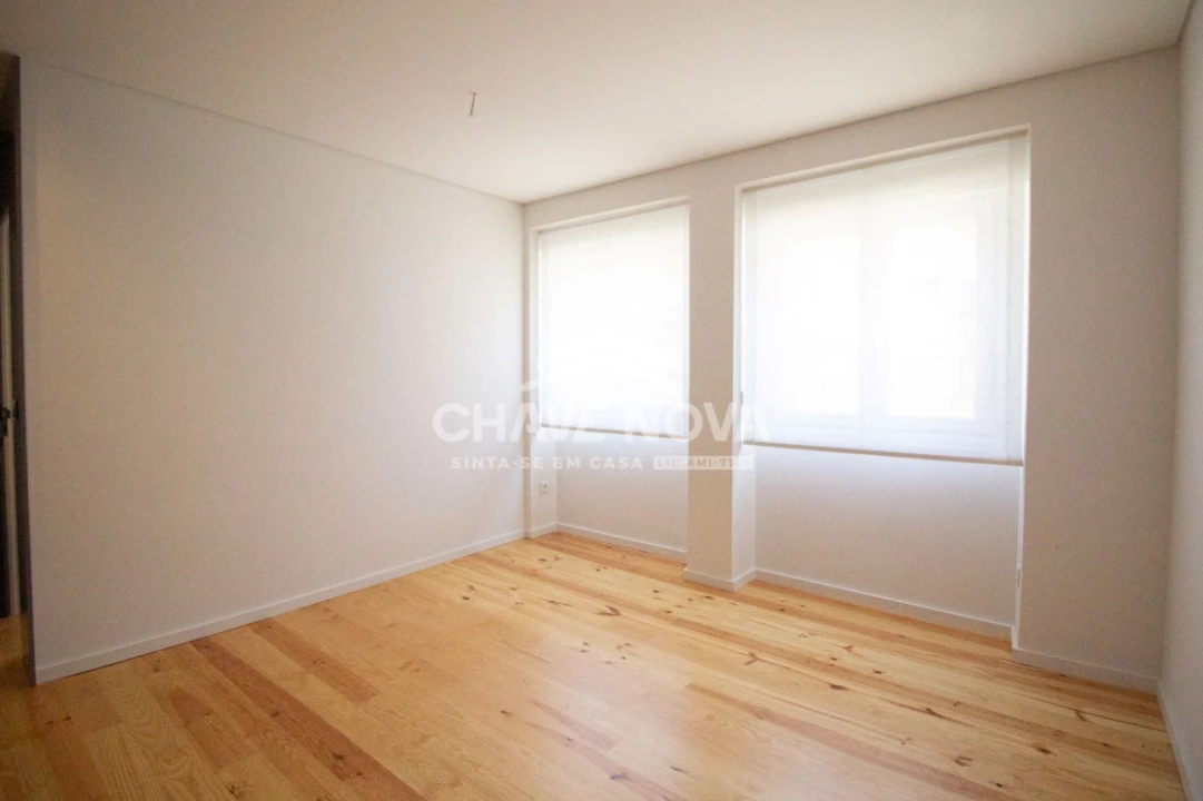 Apartamento T2 para Arrendamento em Custóias, Leça do Balio e Guifões Foto 8