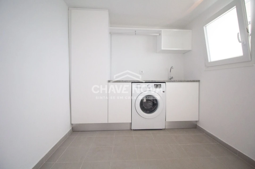 Apartamento T2 para Arrendamento em Custóias, Leça do Balio e Guifões Foto 24