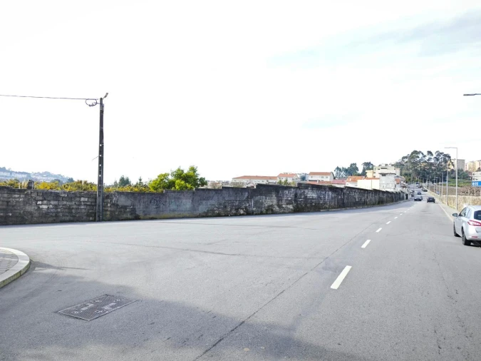 Terreno P/ Prédio para Venda em Vilar de Andorinho Foto 2