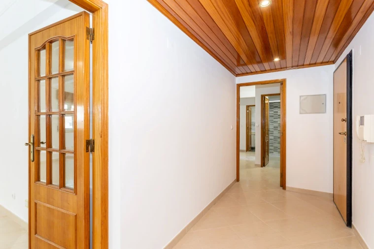 Apartamento T3 para Arrendamento em Cacém e São Marcos Foto 9