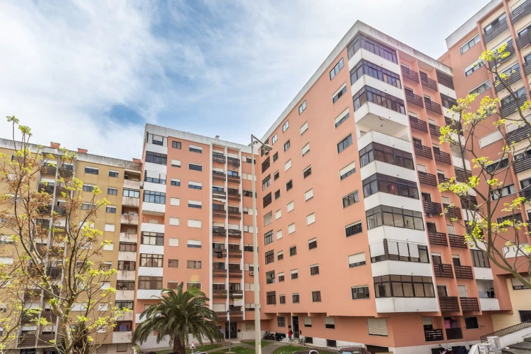 Apartamento T3 para Arrendamento em Cacém e São Marcos Foto 24