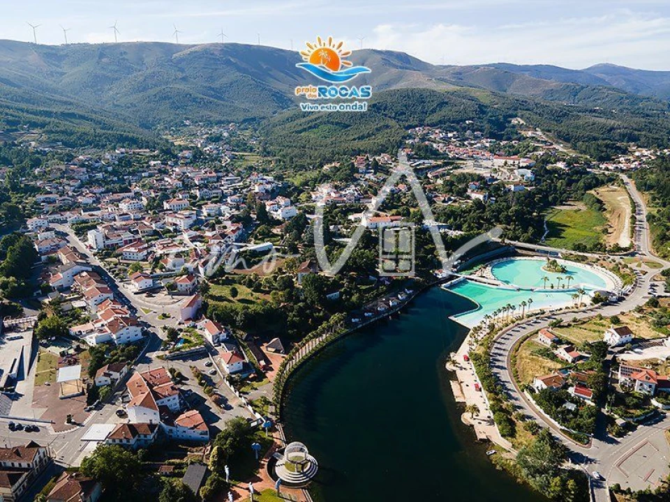 Moradia T1 para Venda em Castanheira de Pêra e Coentral Foto 13