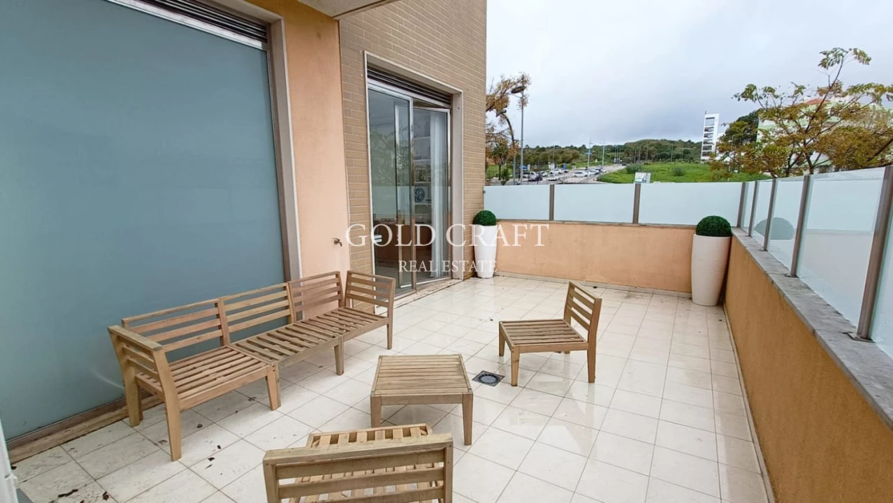 Loja para Arrendamento em Mina de Água Foto 27