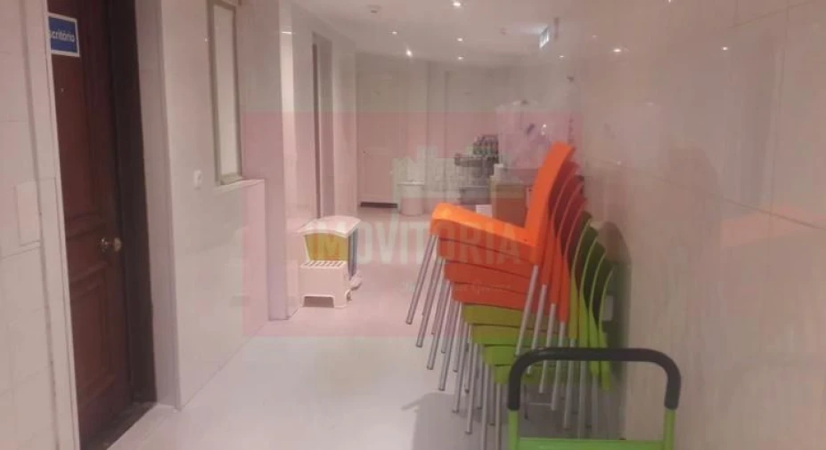 Loja para Venda em Arroios Foto 6