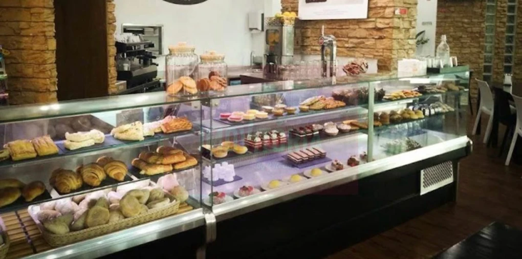 Loja para Trespasse em Sacavém e Prior Velho Foto 3