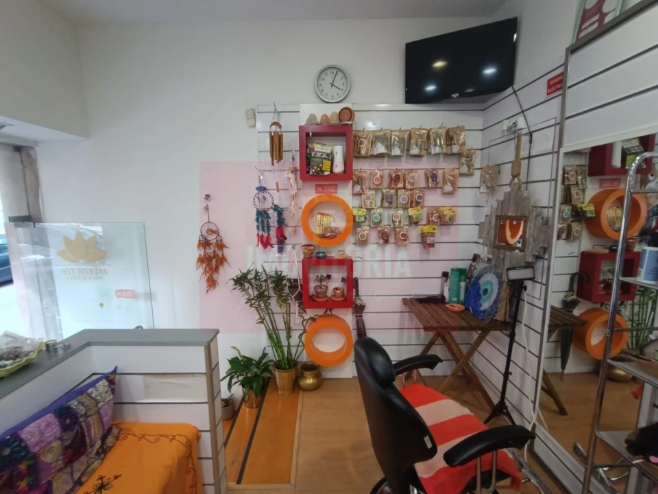 Loja para Trespasse em Algés, Linda-A-Velha e Cruz Quebrada-Dafundo Foto 6