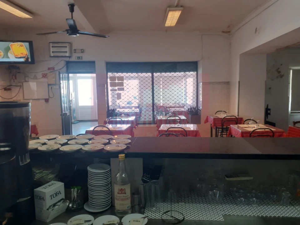 Loja para Trespasse em Palhais e Coina Foto 25