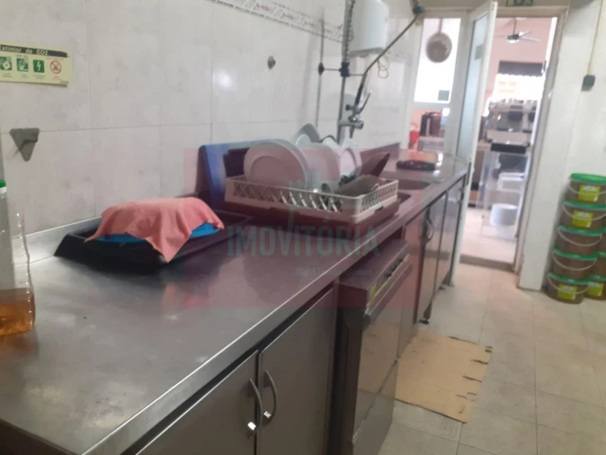 Loja para Trespasse em Palhais e Coina Foto 38