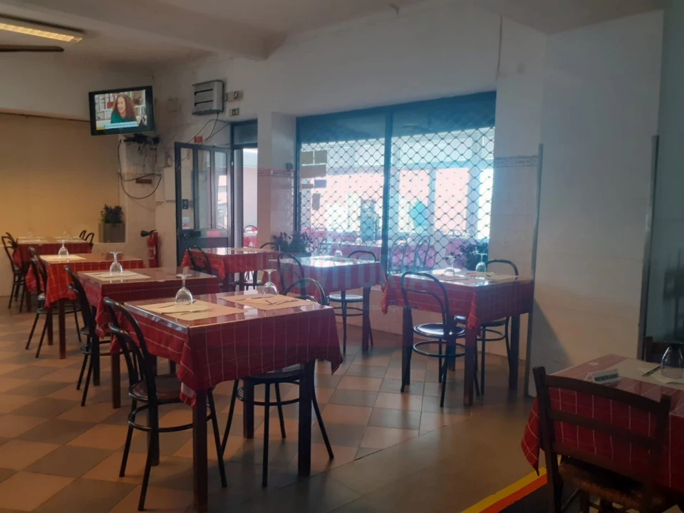 Loja para Trespasse em Palhais e Coina Foto 2