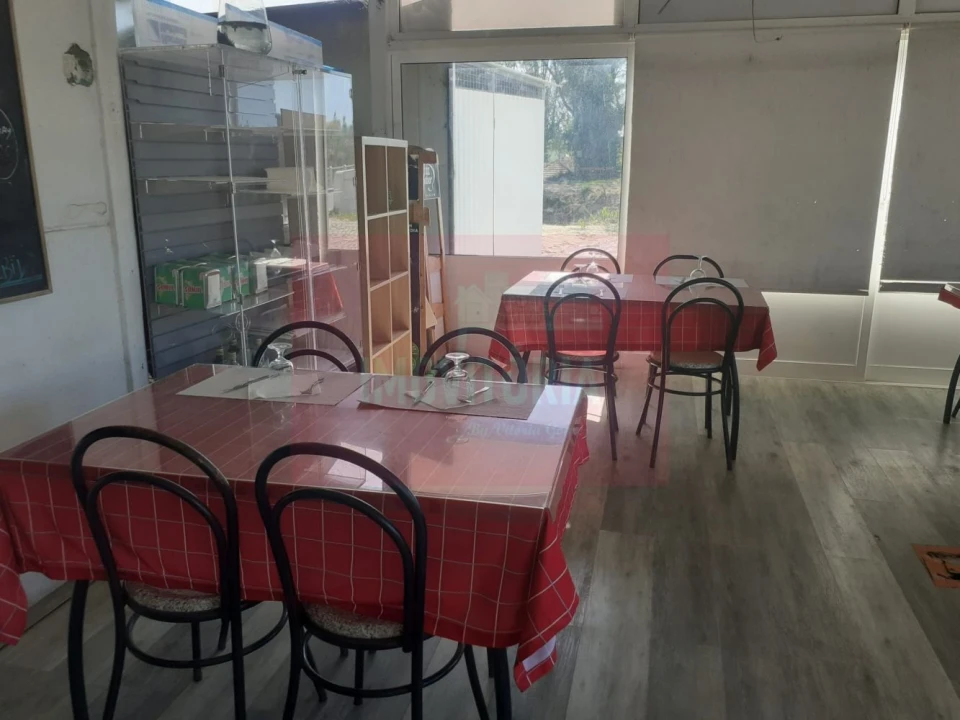 Loja para Trespasse em Palhais e Coina Foto 6