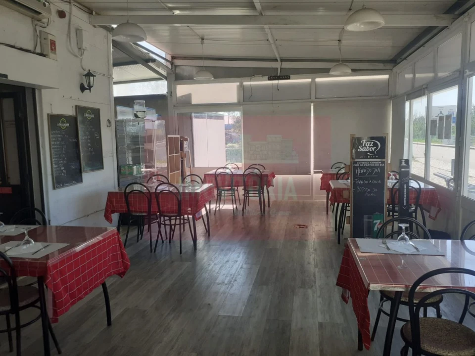 Loja para Trespasse em Palhais e Coina Foto 4