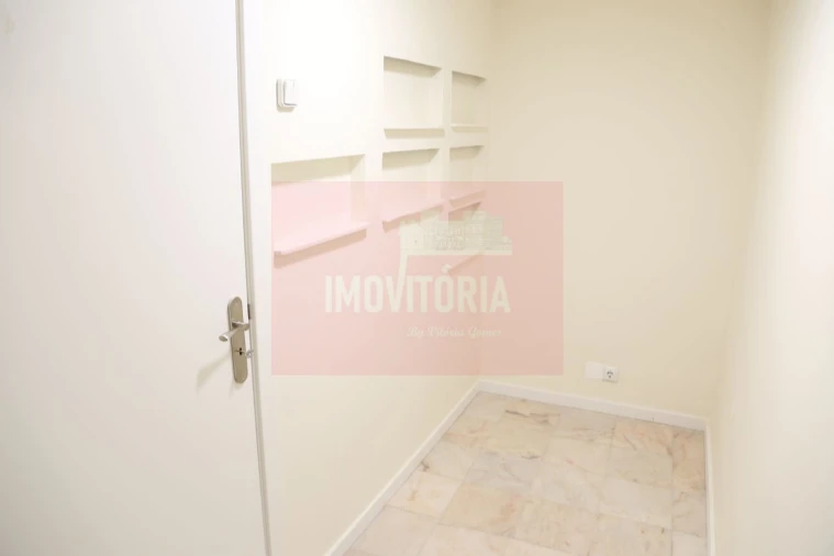 Loja para Venda em Avenidas Novas Foto 6