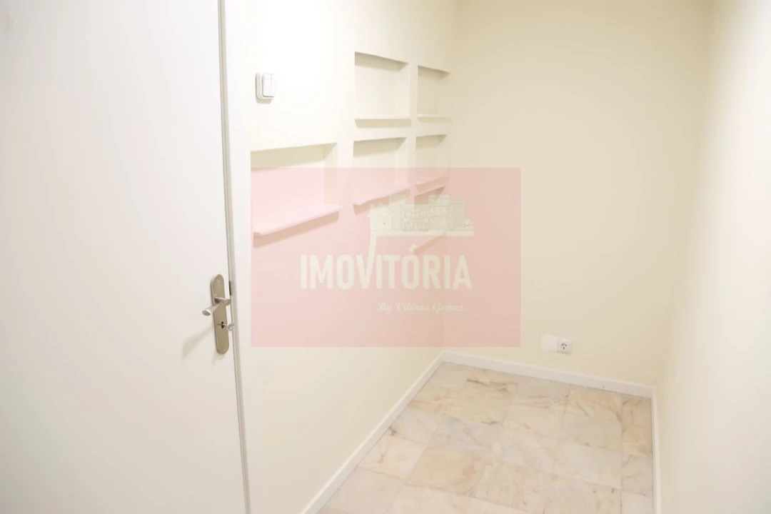 Loja para Venda em Avenidas Novas Foto 6