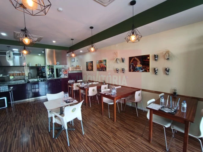 Loja para Trespasse em Algés, Linda-A-Velha e Cruz Quebrada-Dafundo Foto 3