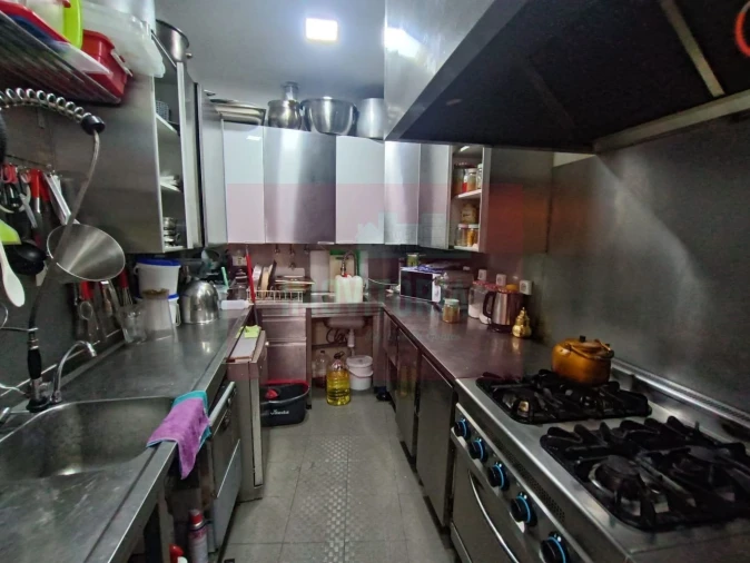 Loja para Trespasse em Algés, Linda-A-Velha e Cruz Quebrada-Dafundo Foto 1