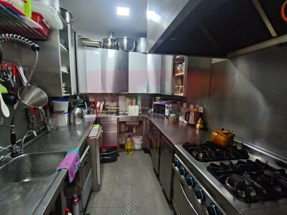 Loja para Trespasse em Algés, Linda-A-Velha e Cruz Quebrada-Dafundo Foto 1