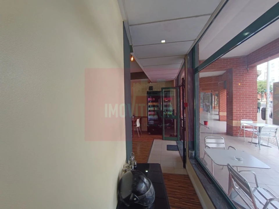 Loja para Trespasse em Algés, Linda-A-Velha e Cruz Quebrada-Dafundo Foto 18