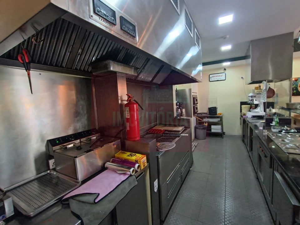 Loja para Trespasse em Algés, Linda-A-Velha e Cruz Quebrada-Dafundo Foto 14