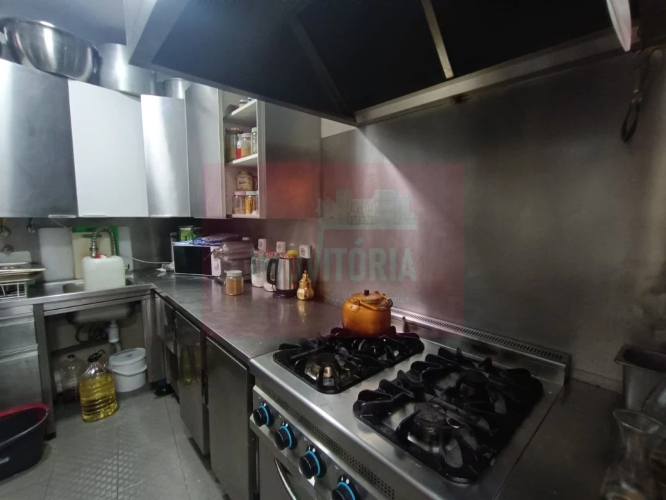 Loja para Trespasse em Algés, Linda-A-Velha e Cruz Quebrada-Dafundo Foto 7