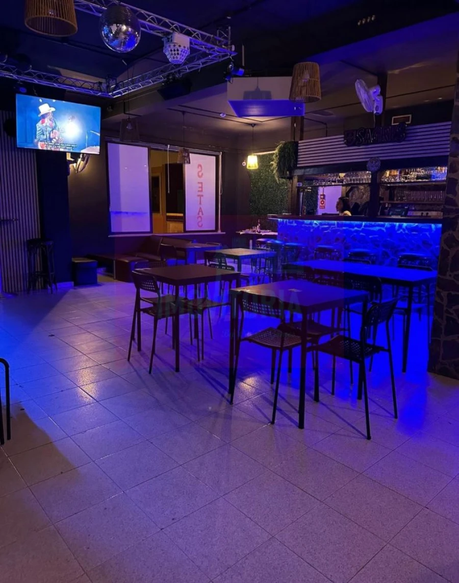 Loja para Trespasse em São Domingos de Rana Foto 1