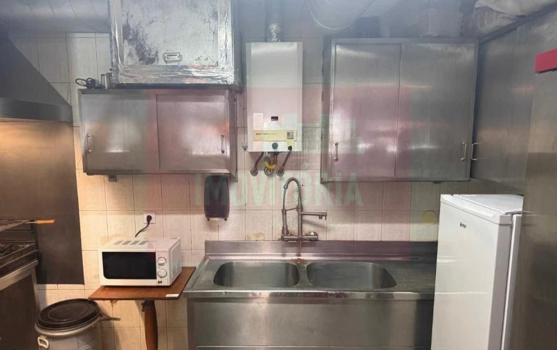 Loja para Trespasse em Santa Maria Maior Foto 17