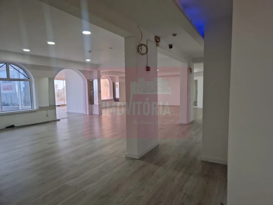 Loja para Arrendamento em Cascais e Estoril Foto 2