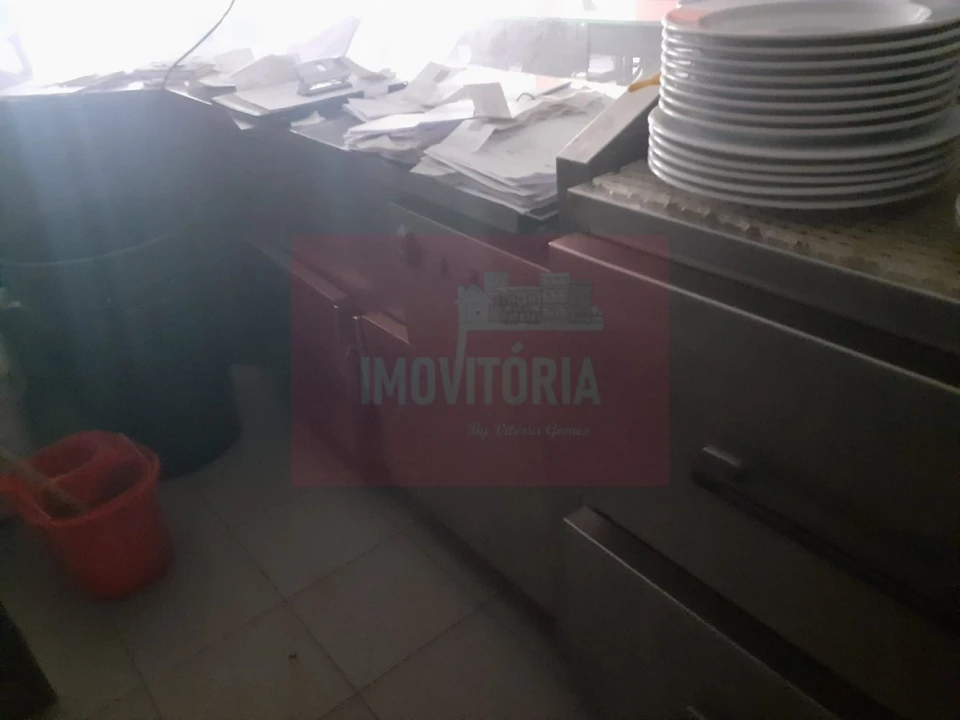 Loja para Arrendamento em Amora Foto 26