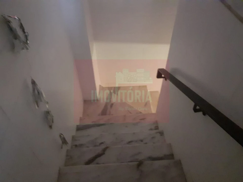 Loja para Arrendamento em Amora Foto 15