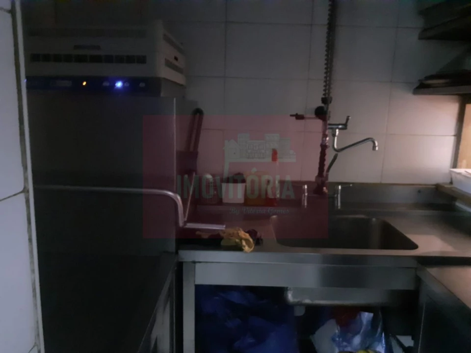 Loja para Arrendamento em Amora Foto 21