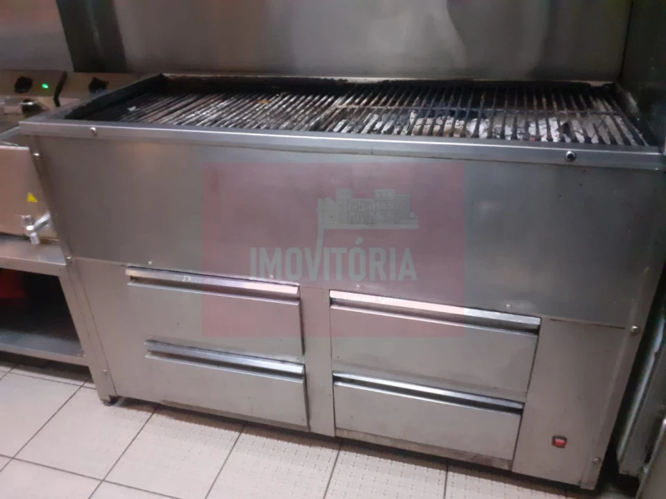 Loja para Arrendamento em Amora Foto 24