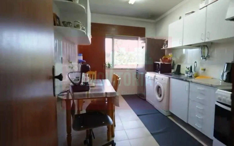 Apartamento T4 para Venda em Alcabideche Foto 5