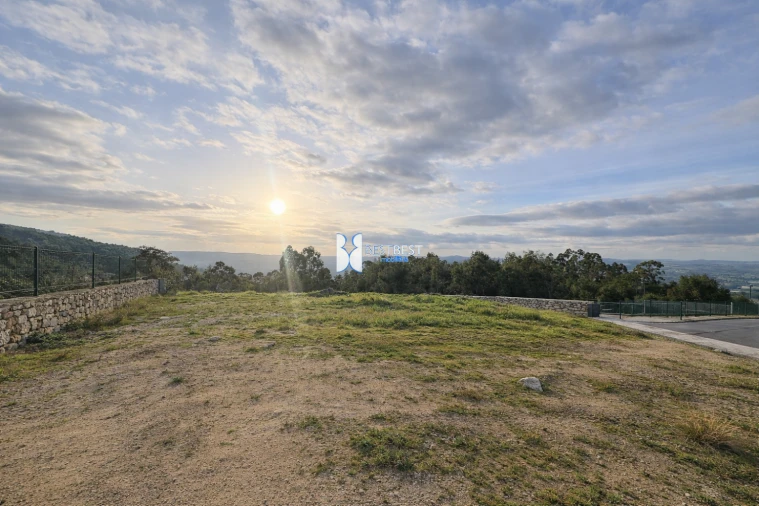 Terreno para Venda em Santo Tirso, Couto (Santa Cristina e São Miguel) e Burgães Foto 5