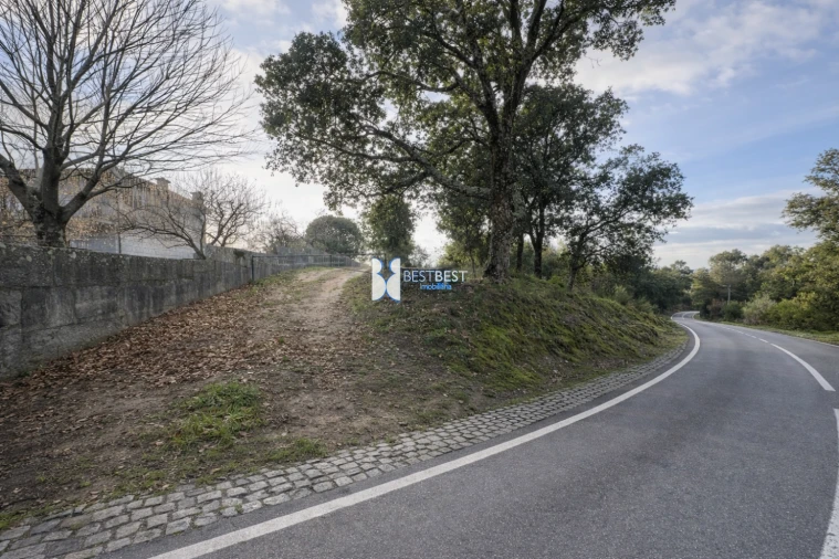 Terreno para Venda em Santo Tirso, Couto (Santa Cristina e São Miguel) e Burgães Foto 2