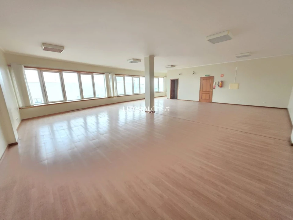 Loja para Venda em Gafanha da Nazaré Foto 3