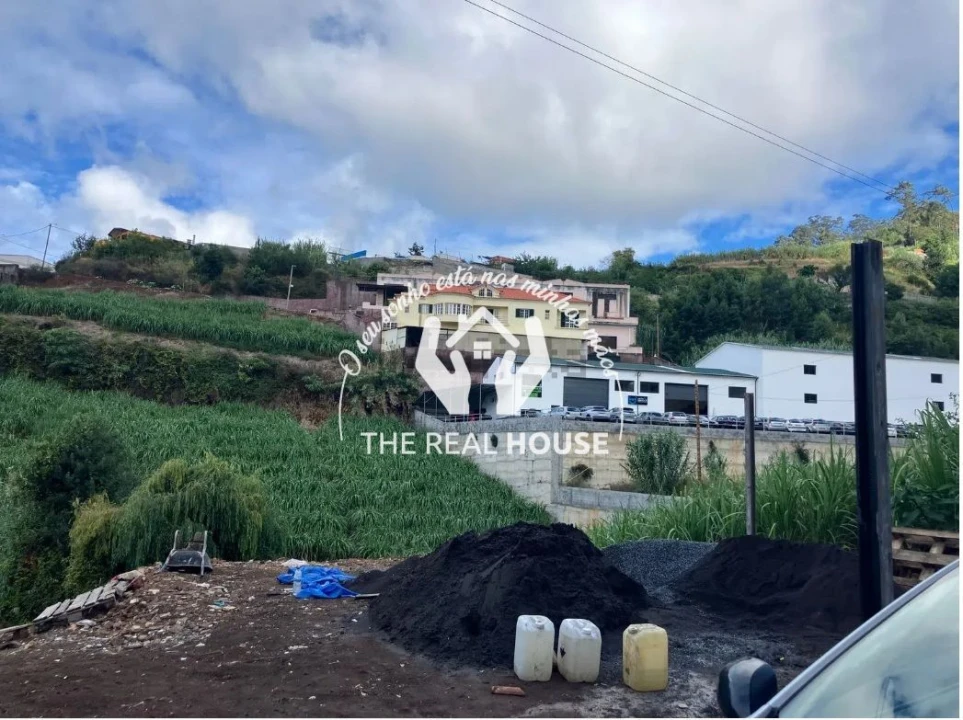 Moradia T3 para Venda em Canhas Foto 41