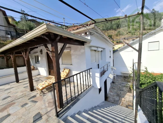 Moradia T2 para Venda em Cepos e Teixeira Foto 3