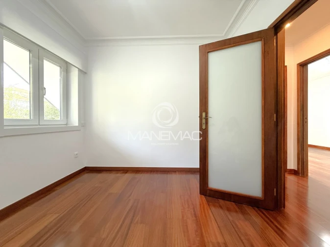 Apartamento T3 para Venda em Oliveira do Douro Foto 29