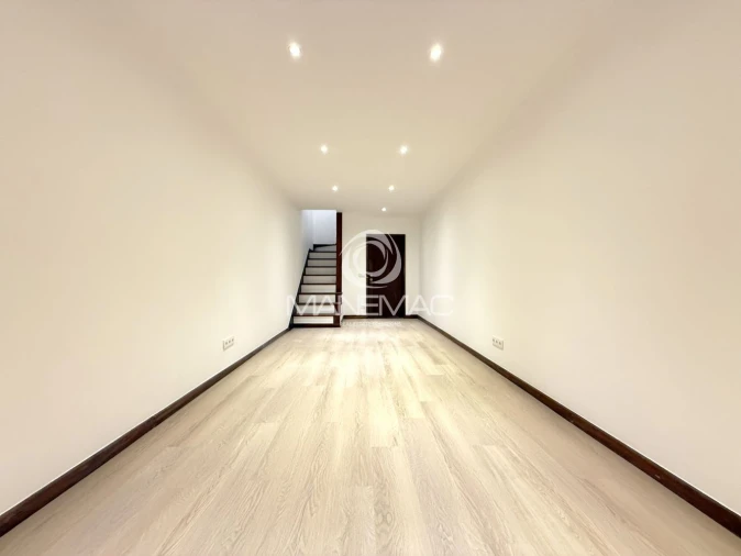 Apartamento T3 para Venda em Oliveira do Douro Foto 12