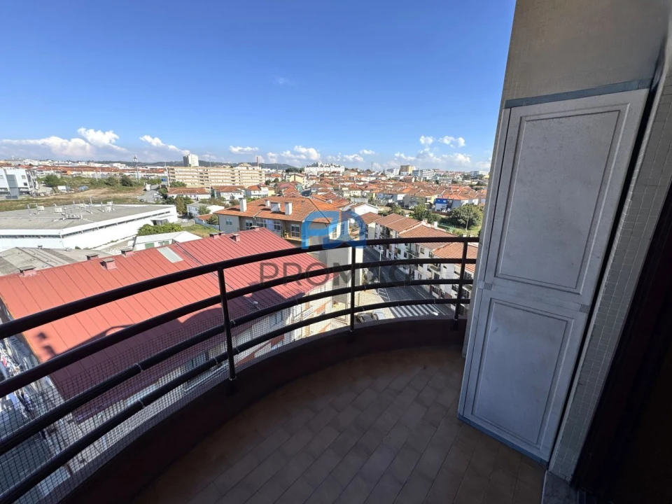 Apartamento T4 para Venda em Rio Tinto Foto 51