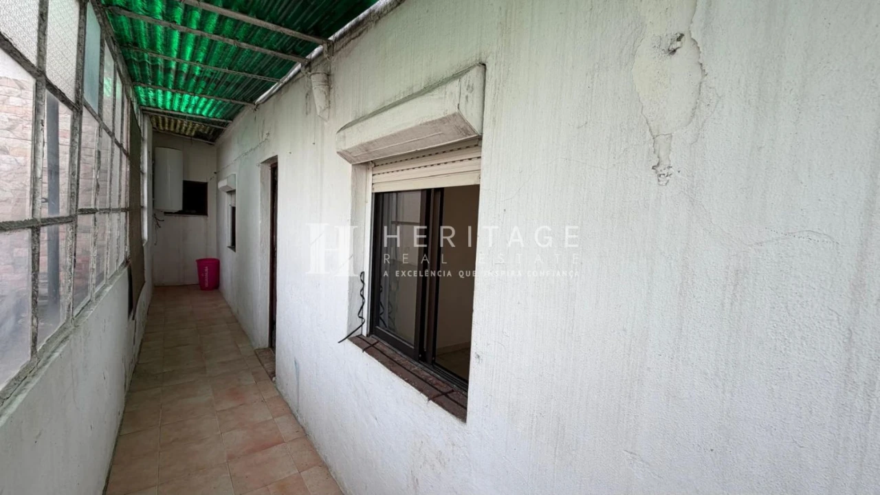 Moradia T2 para Venda em Fernao Ferro Foto 18