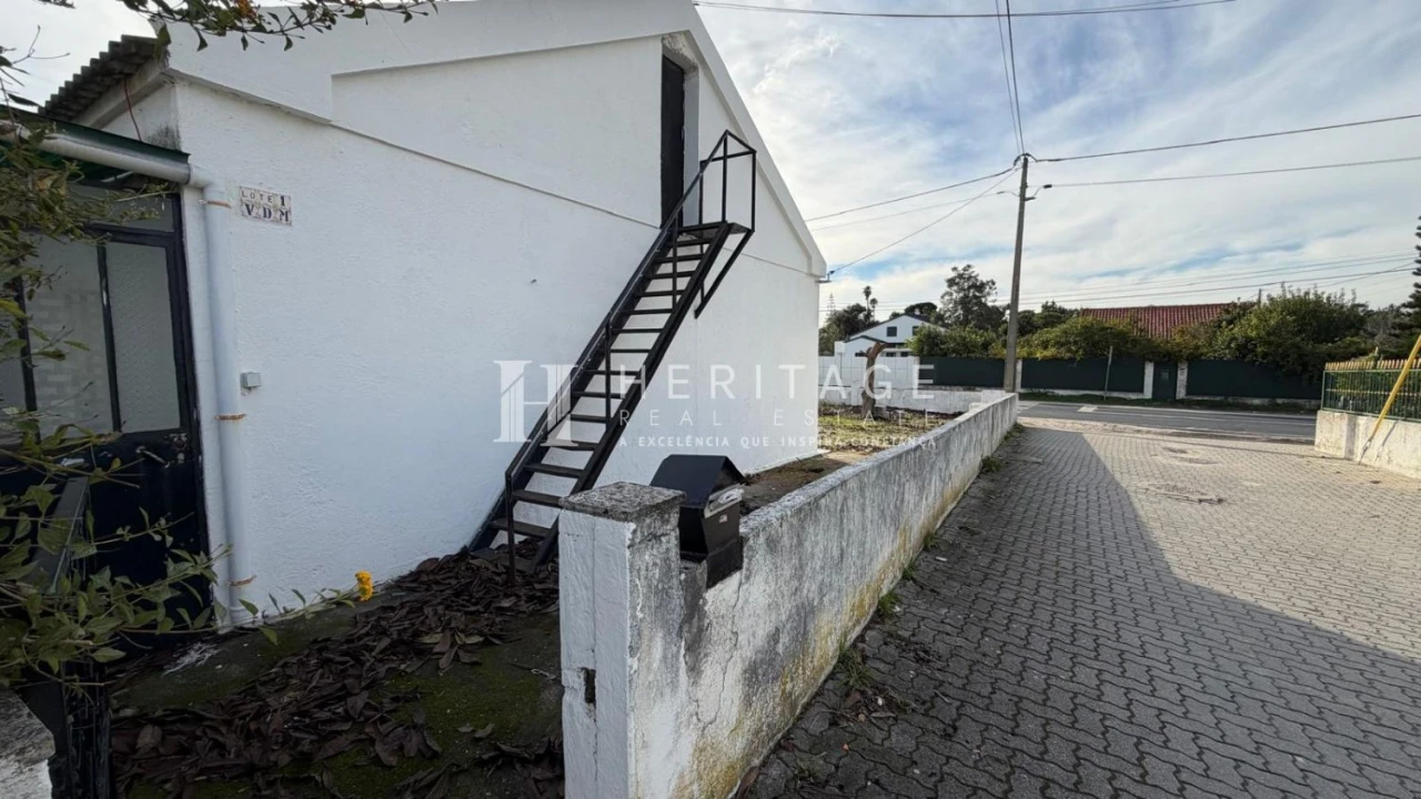 Moradia T2 para Venda em Fernao Ferro Foto 6