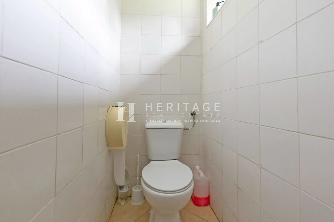 Loja para Trespasse em Santo Antonio da Charneca Foto 8